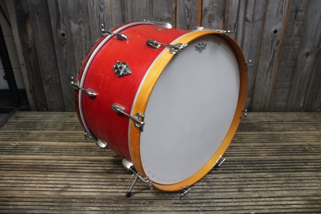 Gretsch Round Badge 24x14 Three ply in Red Sparkle