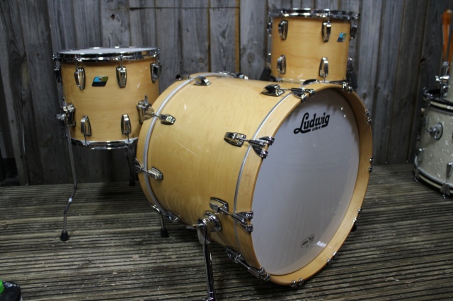 Ludwig Classic Maple in Natural Maple