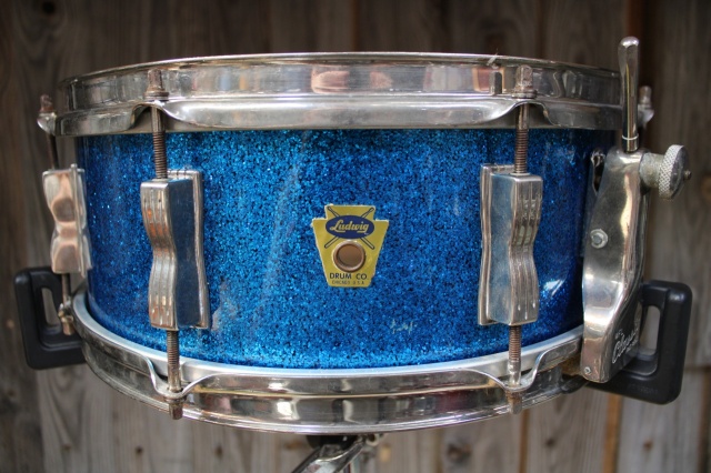 Ludwig 'Arp27 1959' Transitional Badge Super Classic 'Buddy Rich' in Blue Sparkle