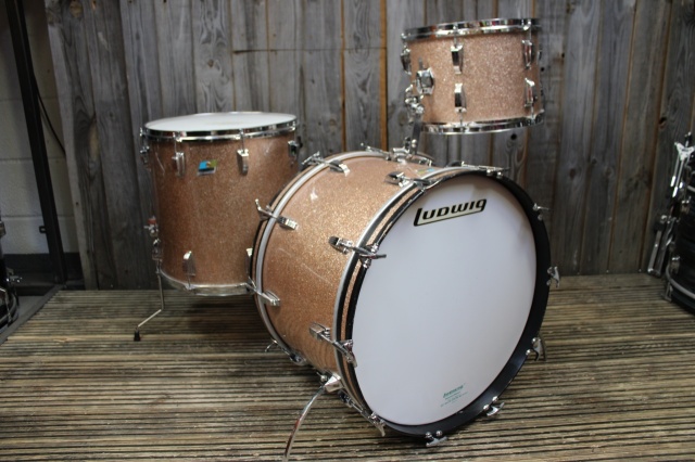 Ludwig 1976 Super Classic Outfit in Champagne Sparkle