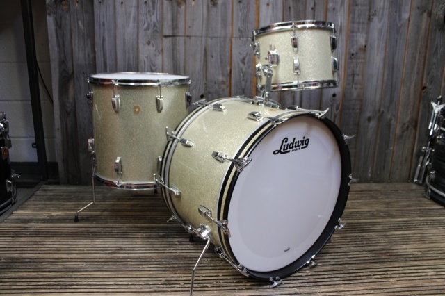 Ludwig 'May 1967' Super Classic Outfit in Silver Sparkle