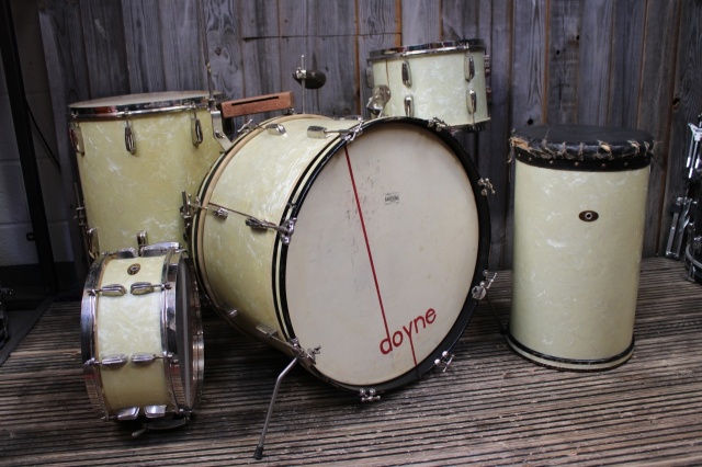 Slingerland mid 50's 'Gene Krupa Deluxe' Radio King Ensemble 1N in White Marine Pearl