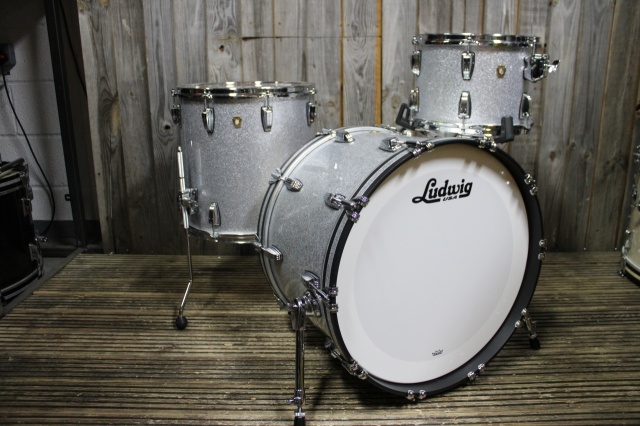 Ludwig Classic Maple Fab22 in Silver Sparkle