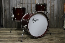 Gretsch USA Custom 20 in Satin Cherry Stain